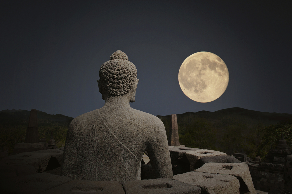 Boeddha en maan (2)